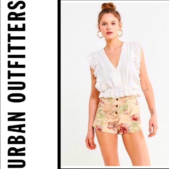 NWT URBAN OUTFITTERS Floral Med Hi-Waist Short - Picture 15 of 16